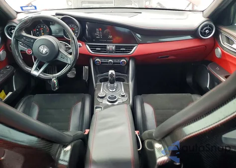 2017 Alfa Romeo Giulia Quadrifoglio из США, поврежденный, VIN ZARFAEAV4H7560207